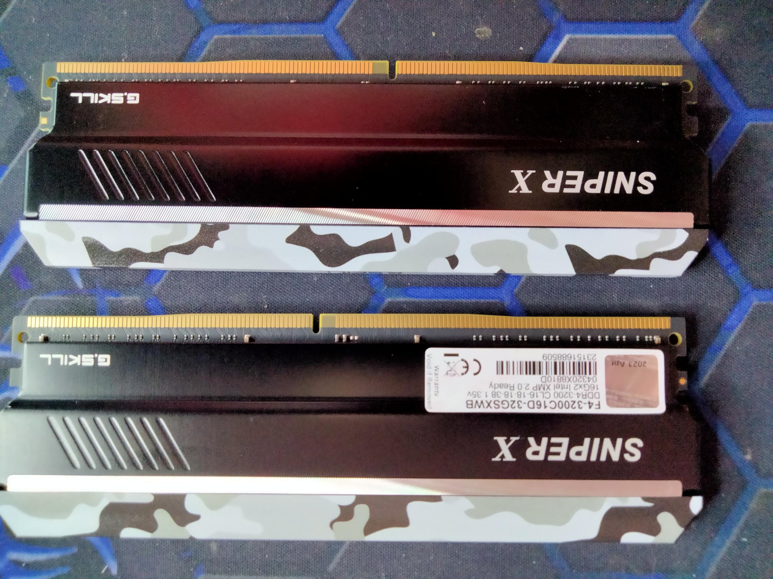 G.Skill SniperX F4-3200C16D-32GSXWB (DDR4-3200 16GB×2